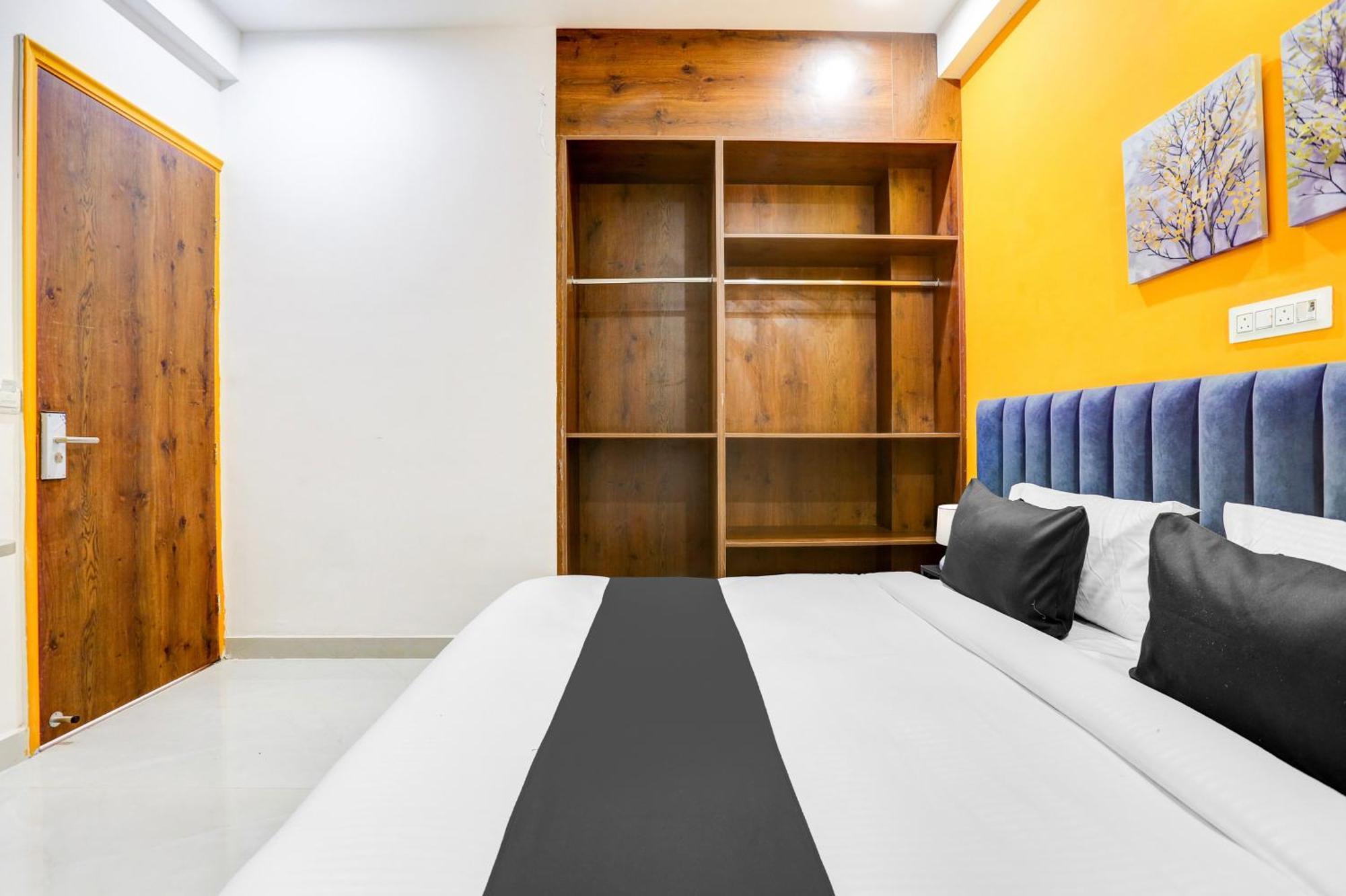 Hotel Super Townhouse Sector 69 Gurgaon Exterior foto